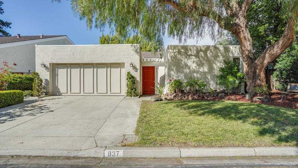 837 Runningwood CIR