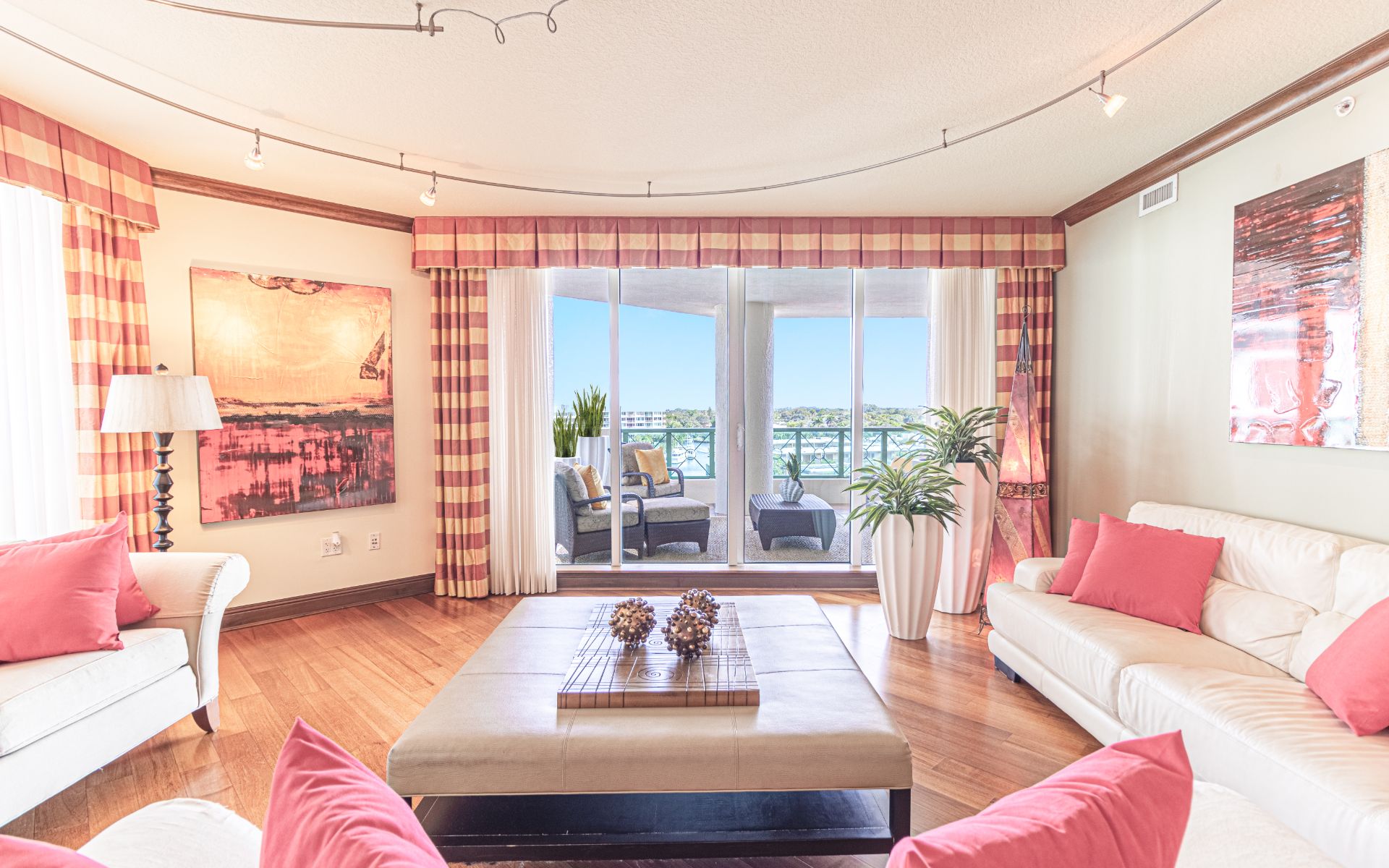 411 N New River Dr Unit: 701