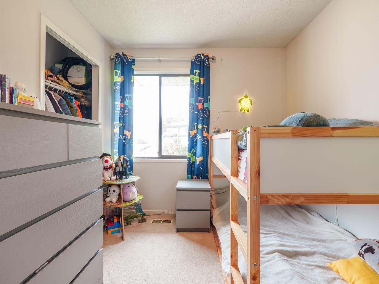 3571 Haida Dr