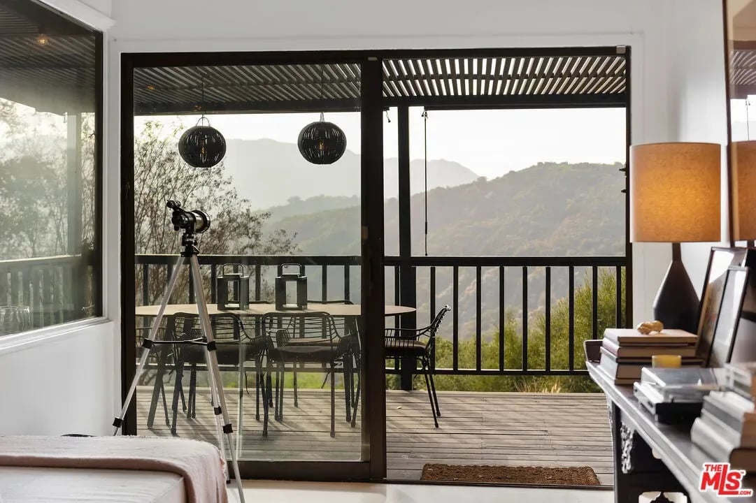 Stunning Topanga Canyon Mid Century