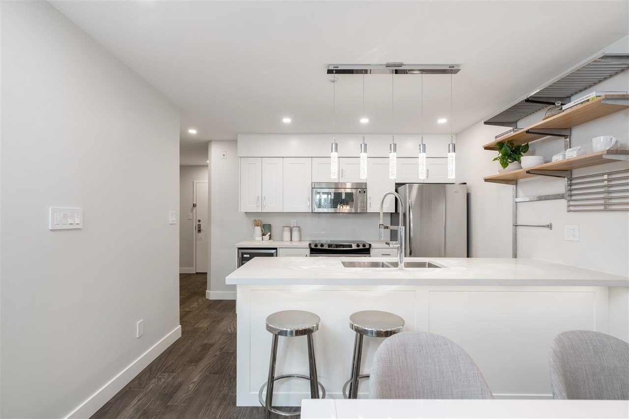 G03-1823 W 7th Ave