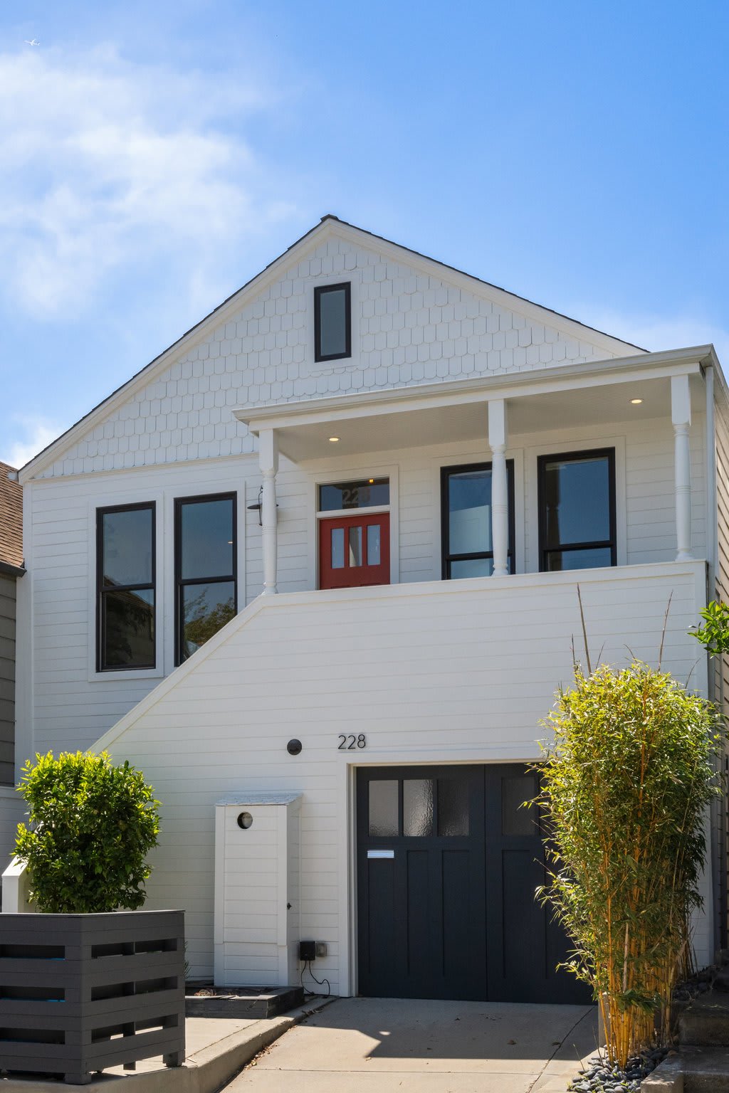 228 Ellsworth