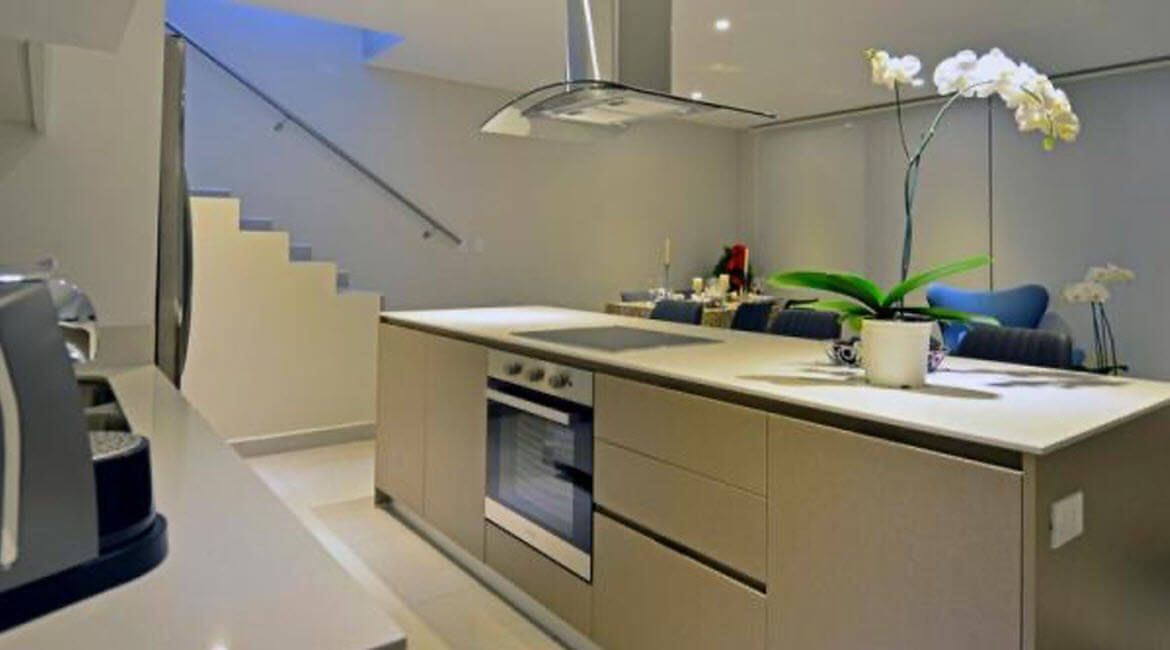 Elegant Contemporary Townhome, Santa Ana, San Jose