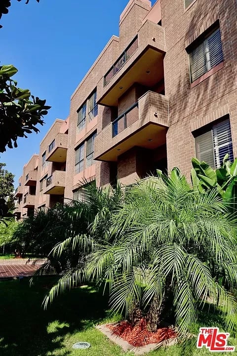 234 S Gale Drive #109