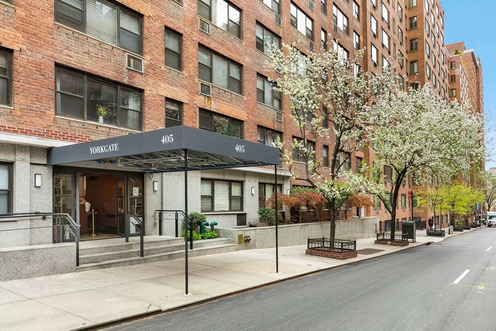 405 E 63rd St Apt 12G