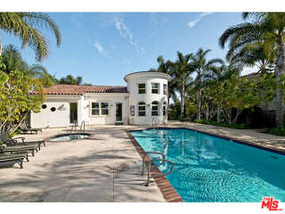 23963 De Ville Way