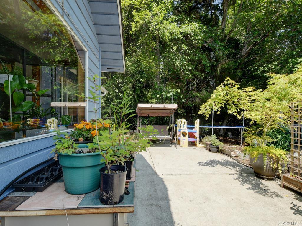 6667 Woodgrove Pl, Sooke