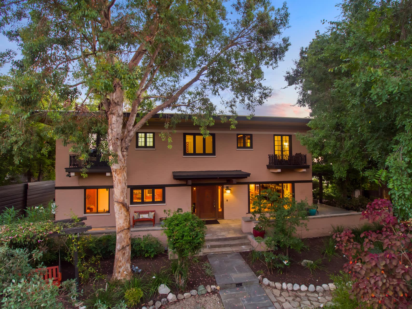 878 Rome Drive