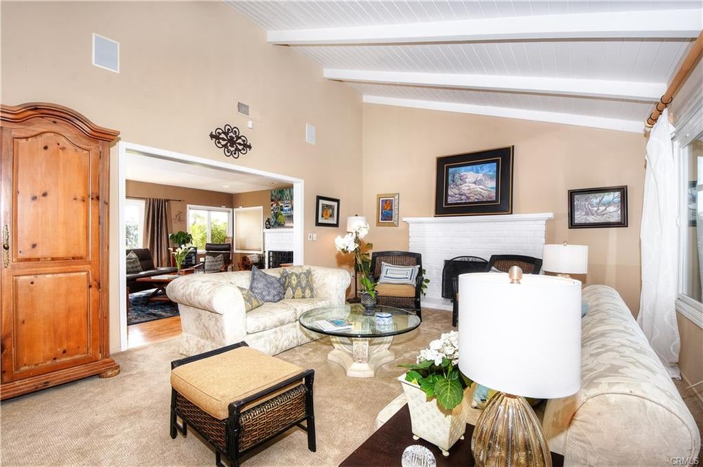 3043 Mountain View Drive