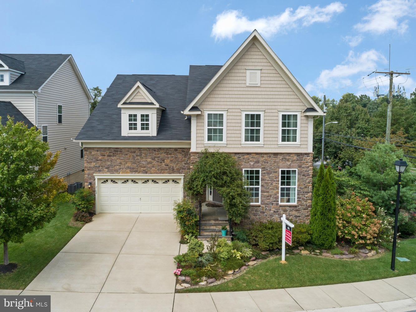 2302 Sage Dr