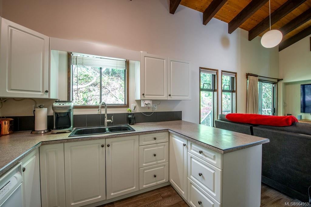 5095 Catalina Terr
