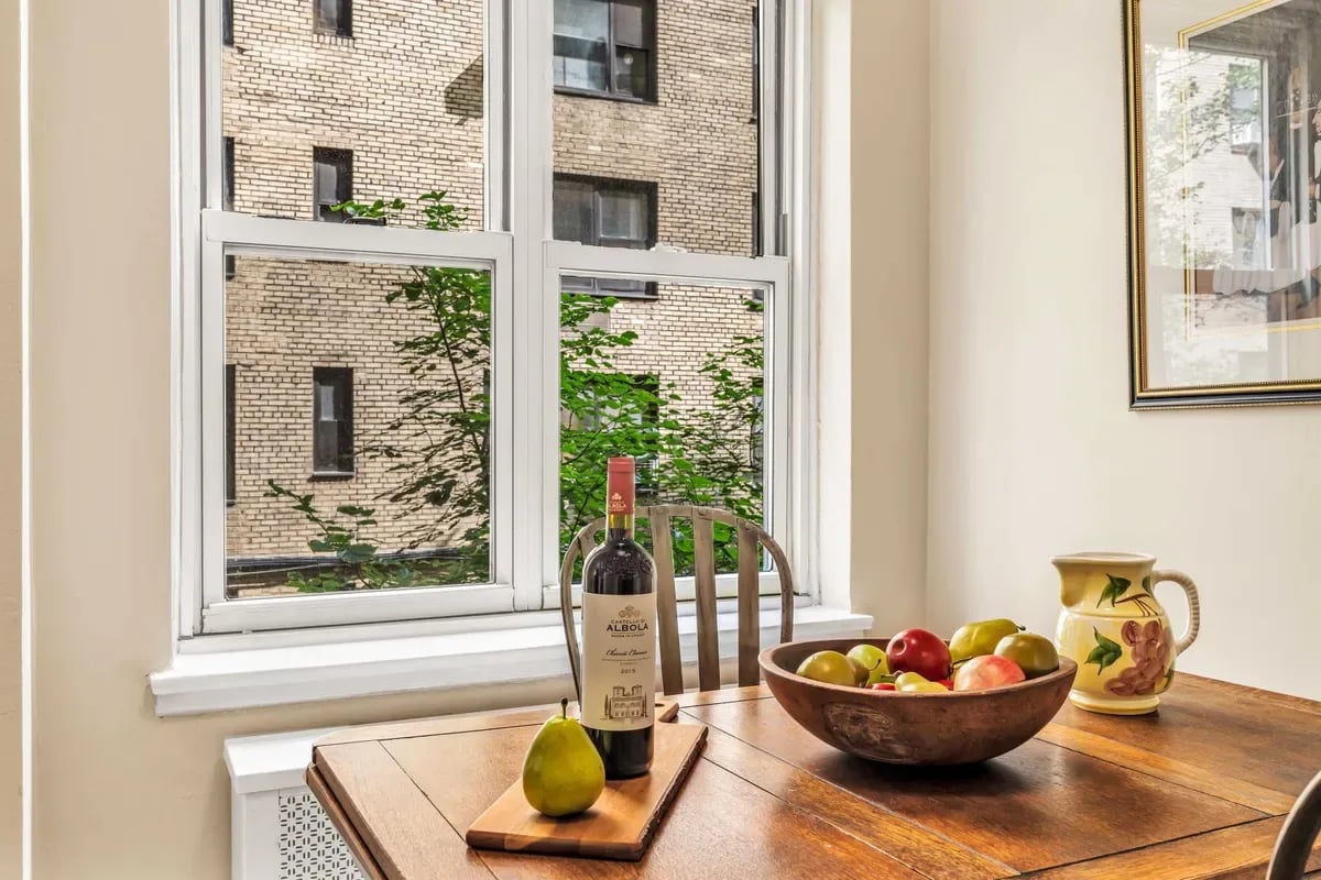 433 East 51st Street Apt 2F