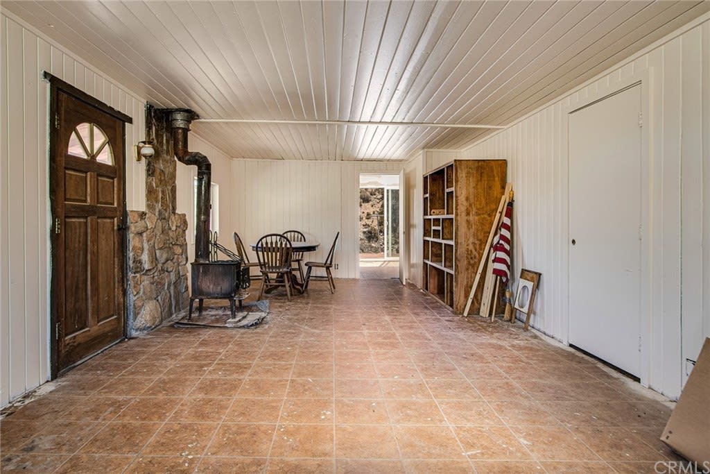 16741 Burns Canyon Rd