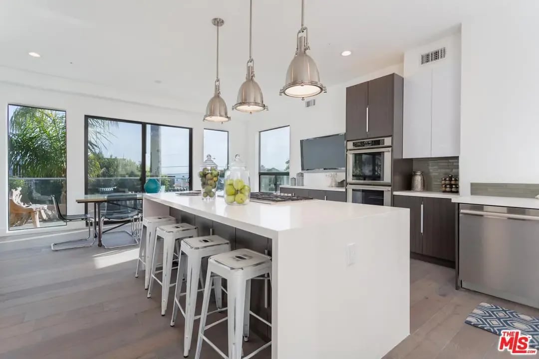 21559 PCH