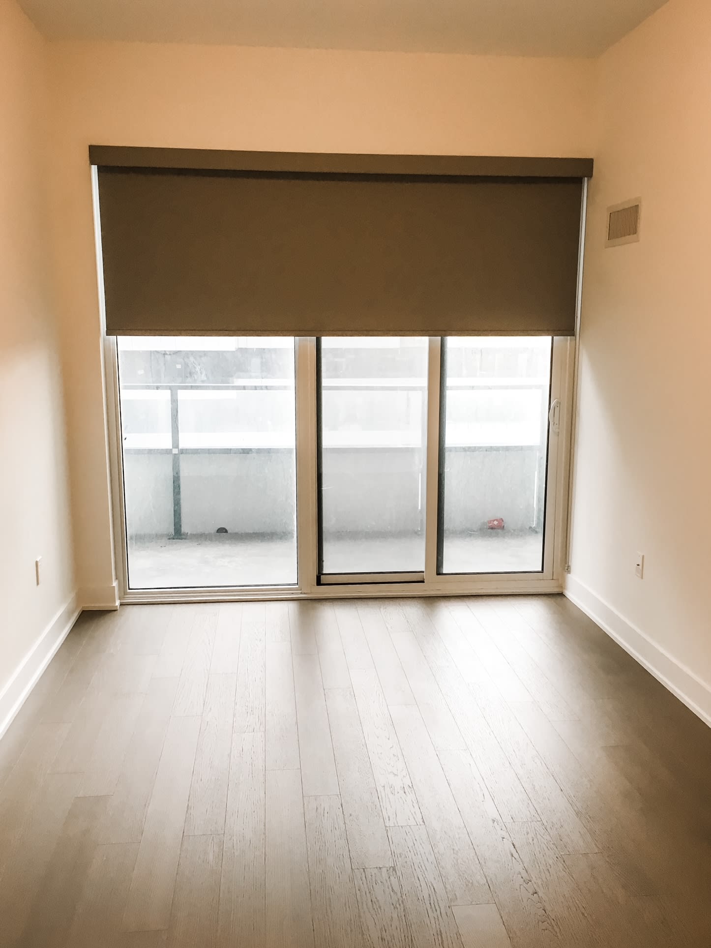 20 Shore Breeze Dr, Unit 503