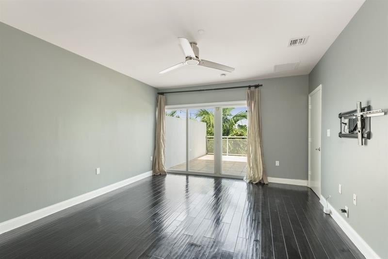 830 NE 19th Ave Unit #830