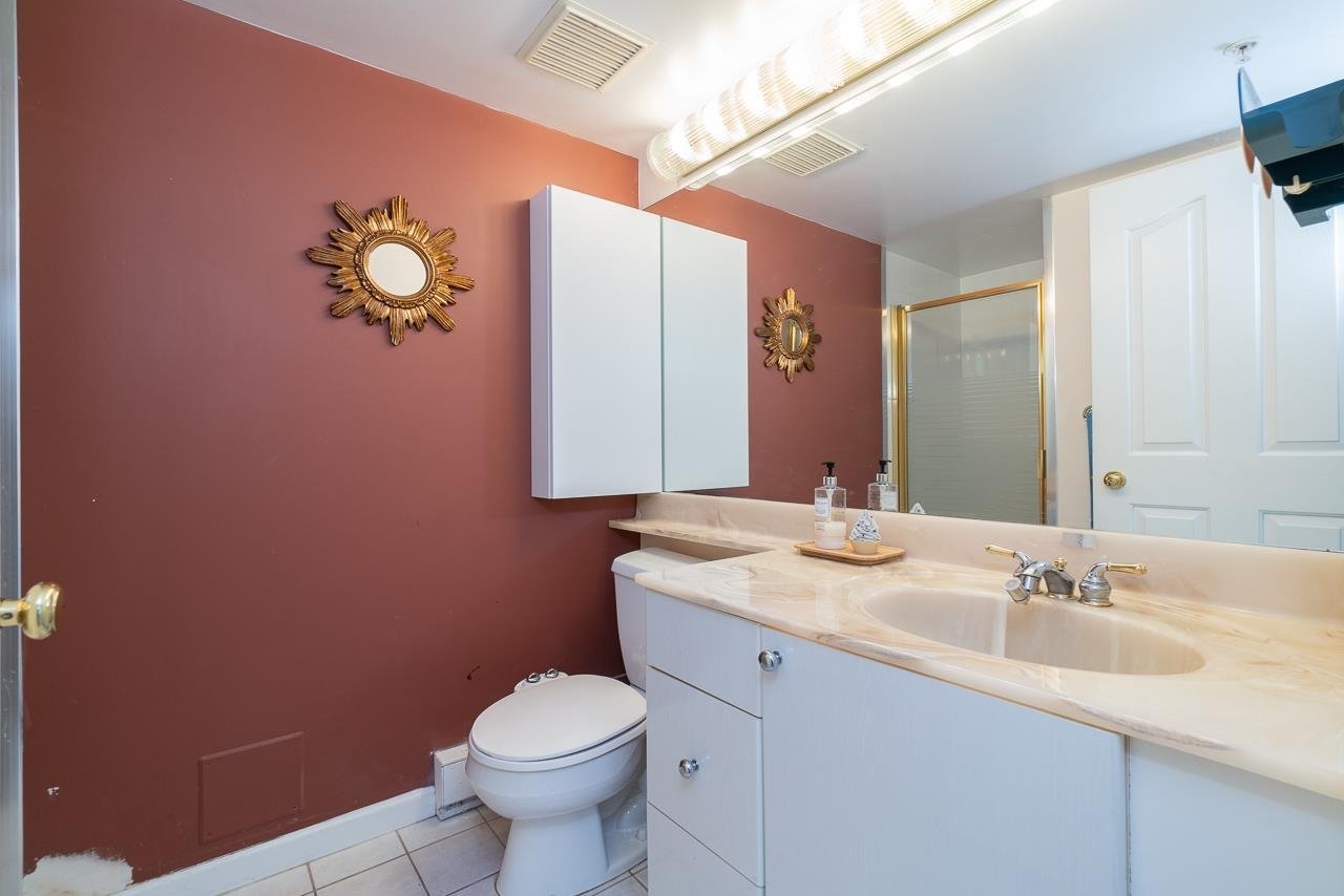 8266 Saba Rd