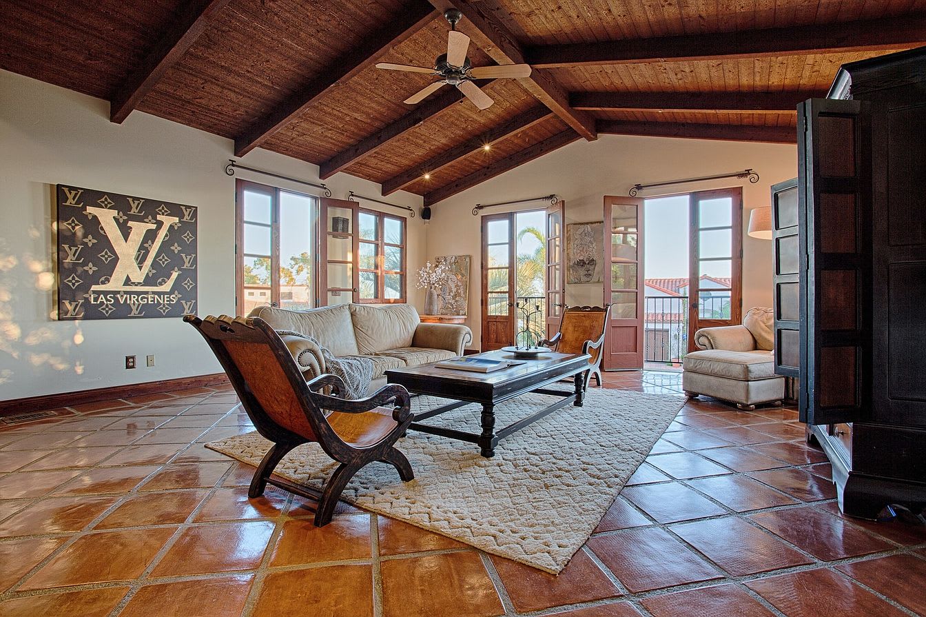 3881 Rambla Orienta