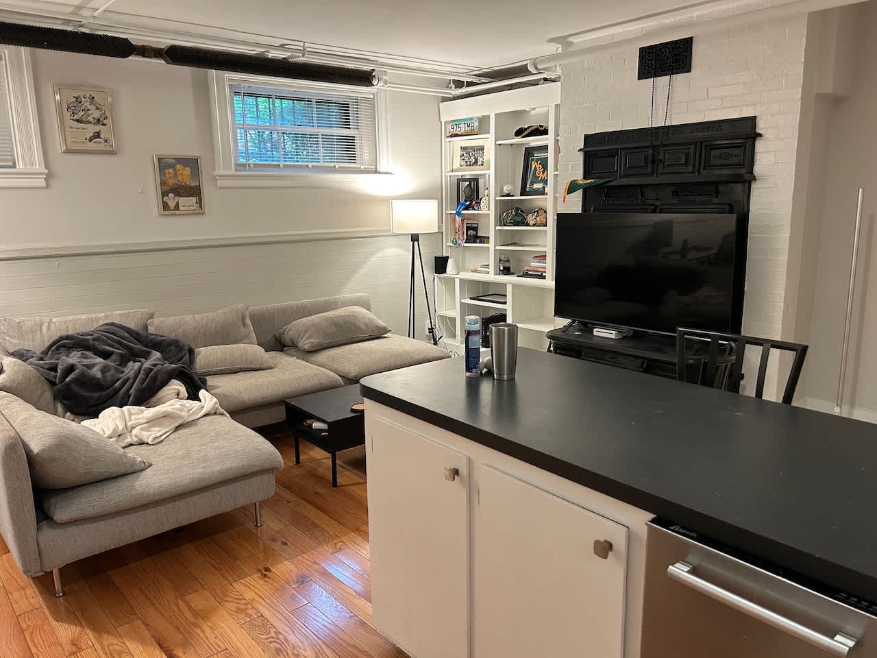 Fairfield @ Marlborough Street 1 Bed - Private Entry and Semi-Private Patio! available AUGUST! 