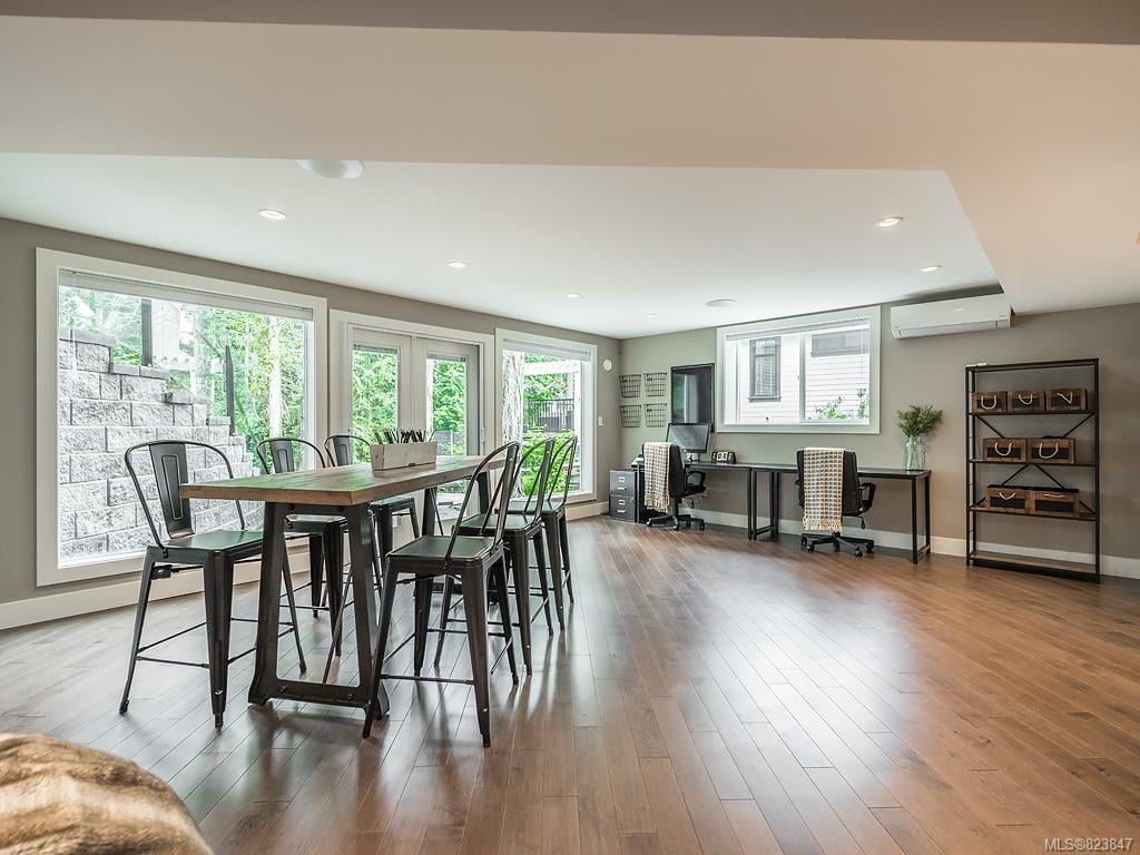 6238 Elizabeth Garden Ct