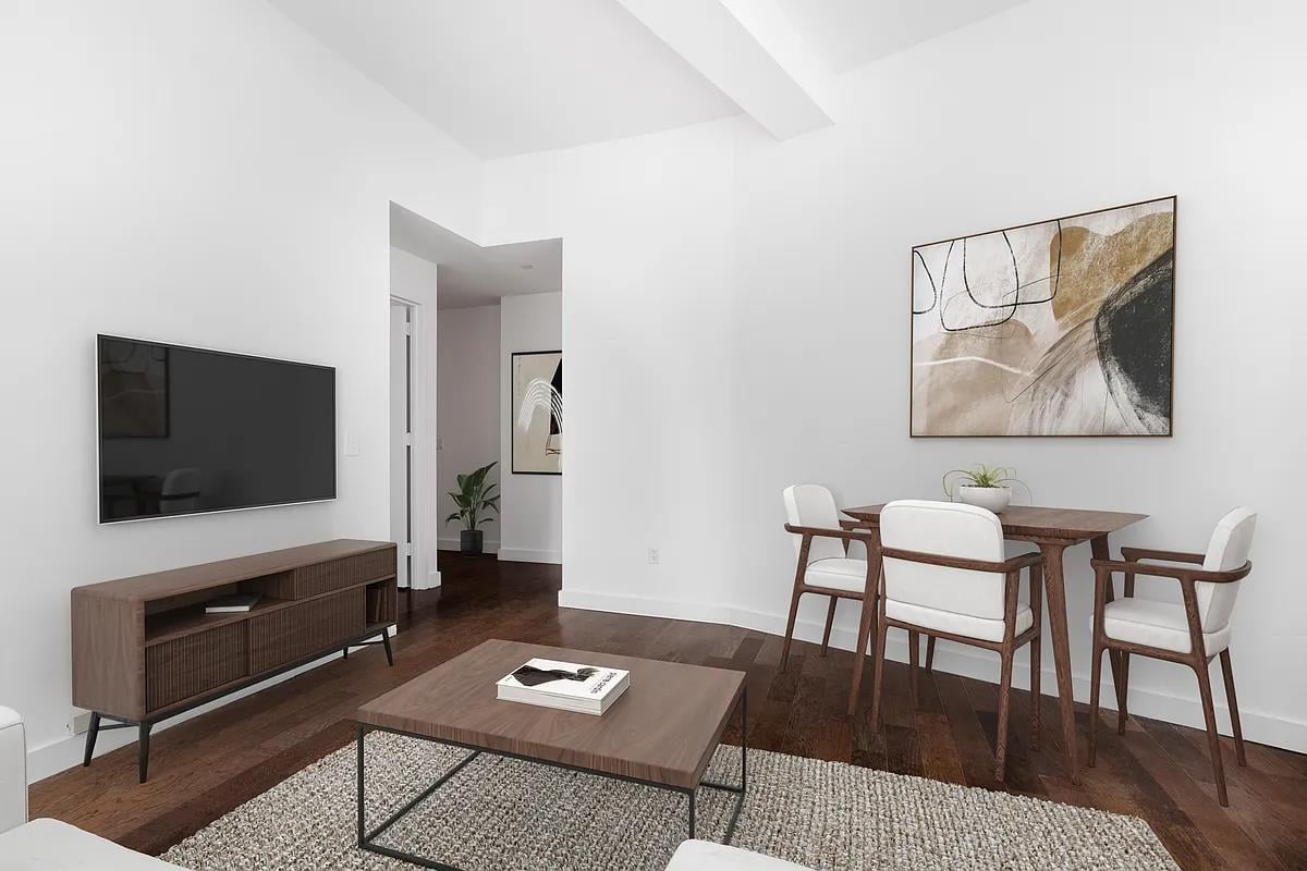 116 John Street, Apt 1811