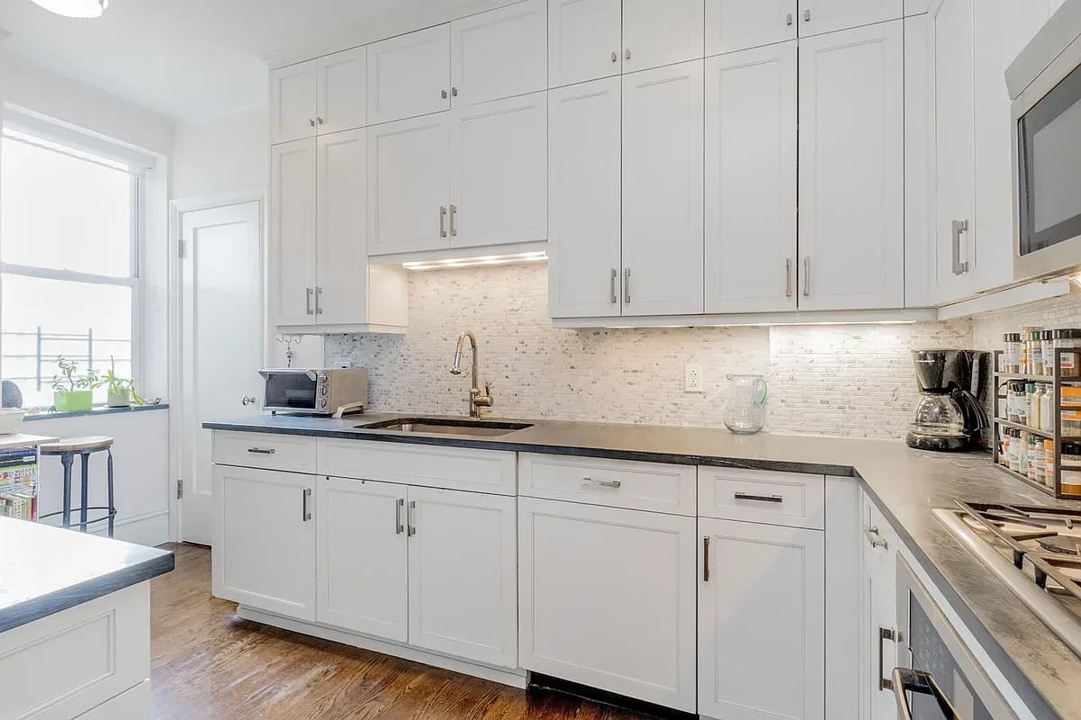 610 W 110th St, Apt 4A