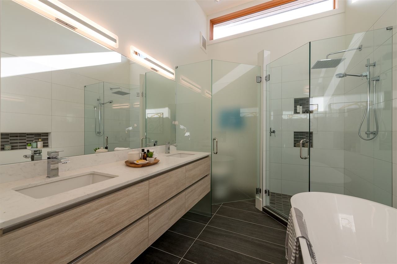8476 Bear Paw Trail