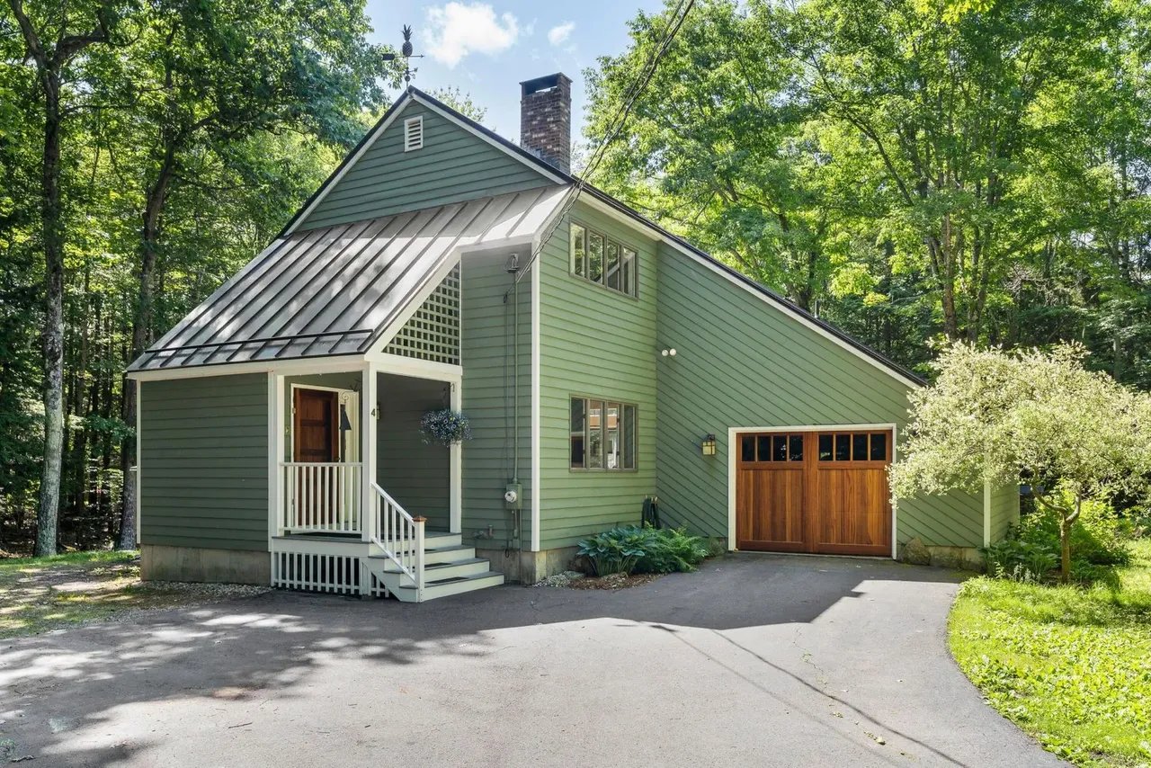 New Listing! 4 Wood Circle, Cumberland, ME 04021 – $649,000