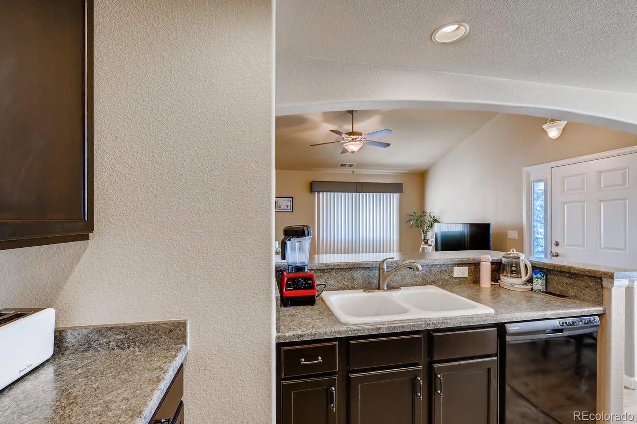 4925 Hahns Peak Dr. Unit 201