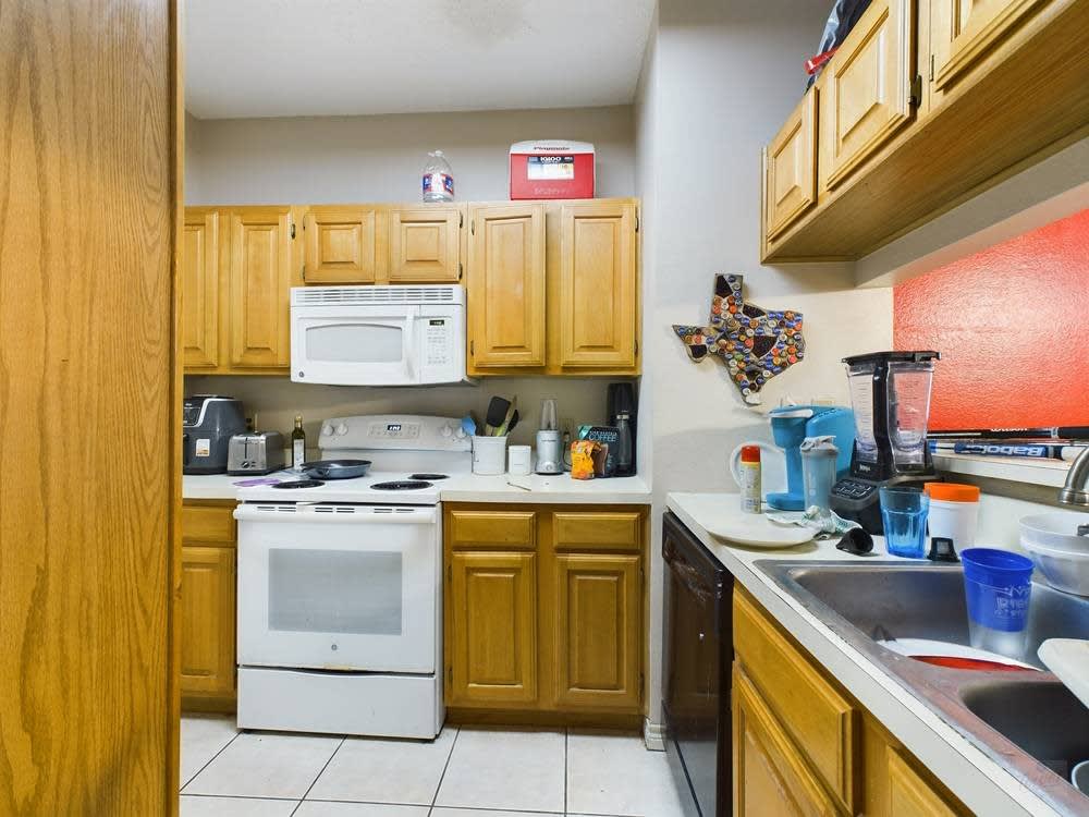 3001 Cedar St, #111