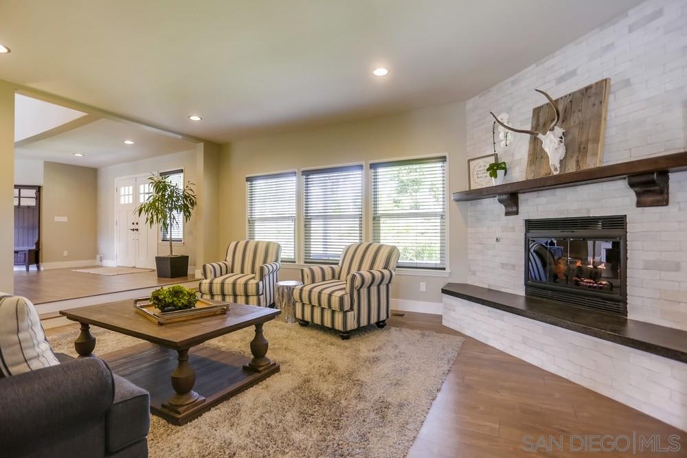 7035 Elfin Oaks Rd