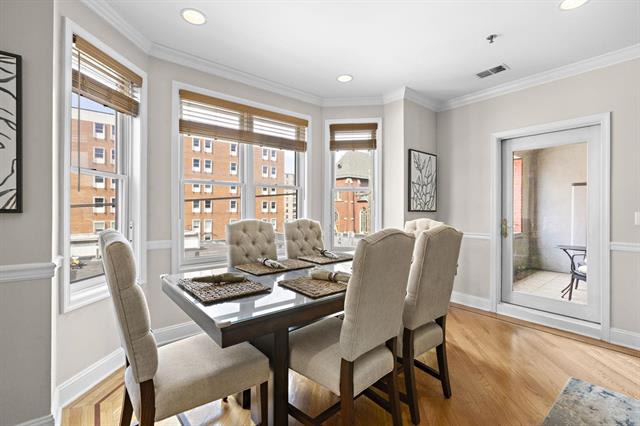 325 Willow Ave #4B