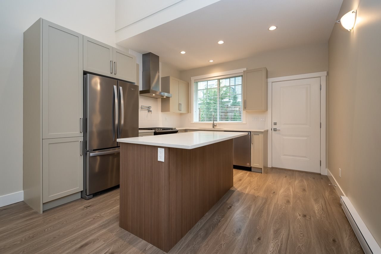 15-20498 82 Ave