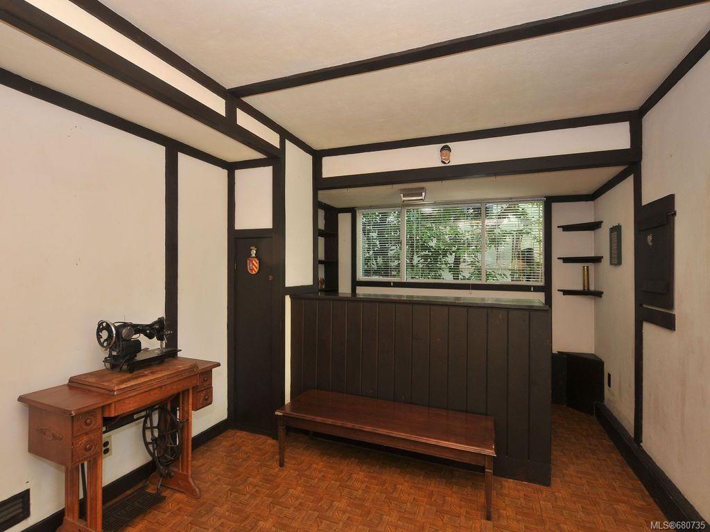 1259 Tattersall Dr, Saanich