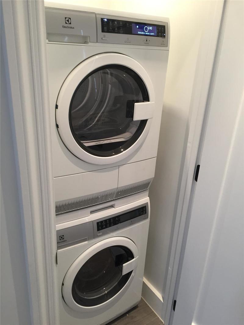 615.5 Hudson Street, Apt 8