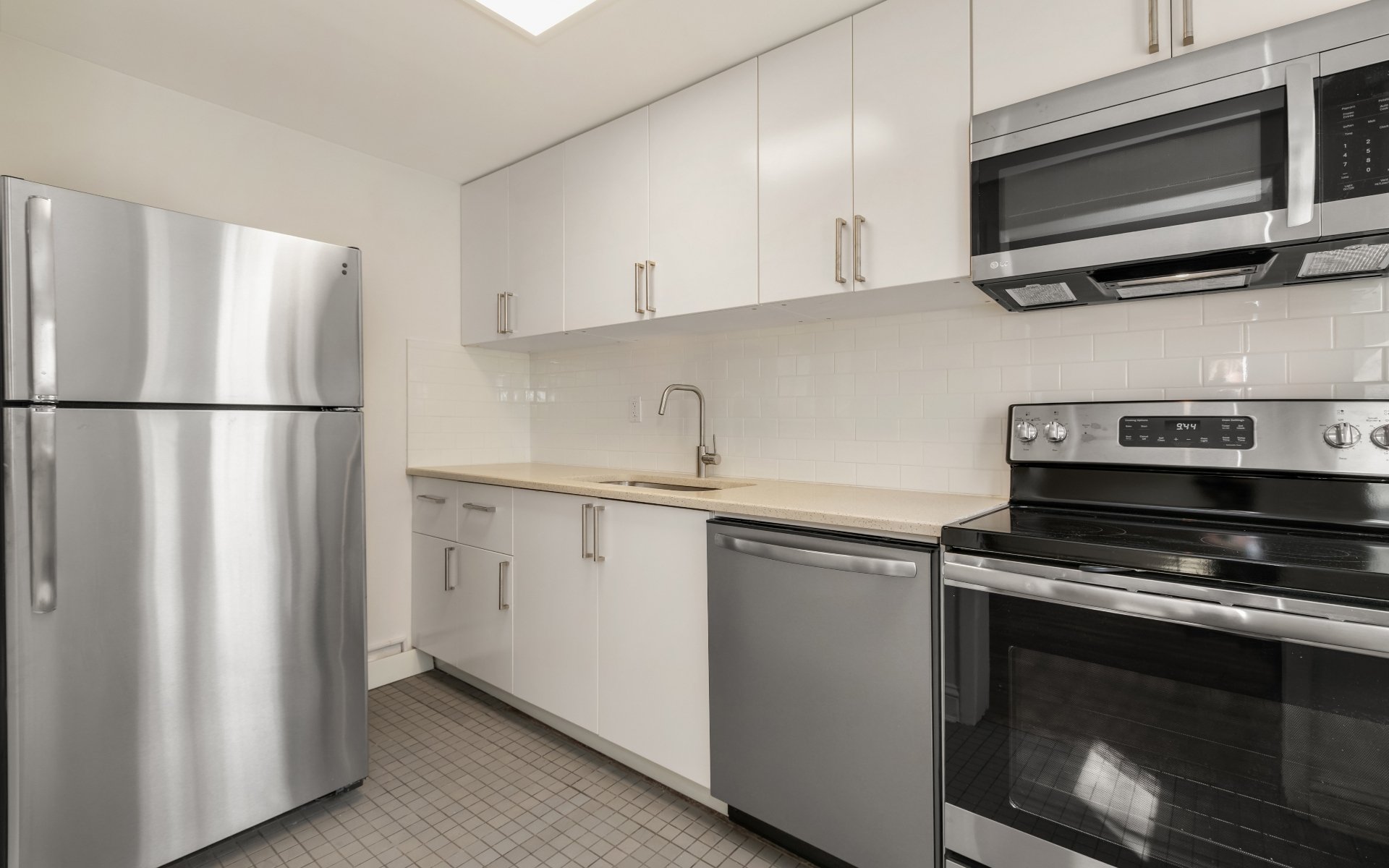 466 Myrtle Ave, #3