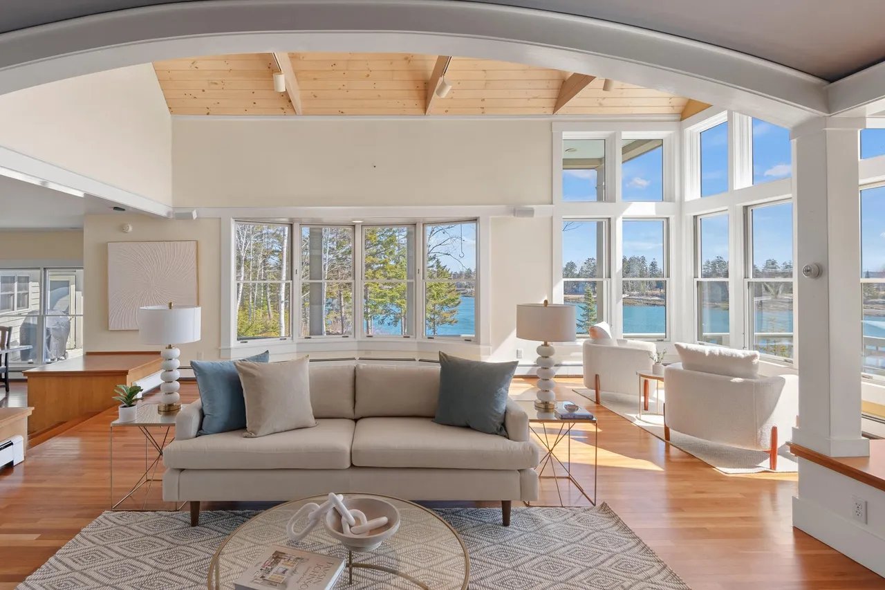 Thinking of Selling Your Home? Why Staging Works Every Time