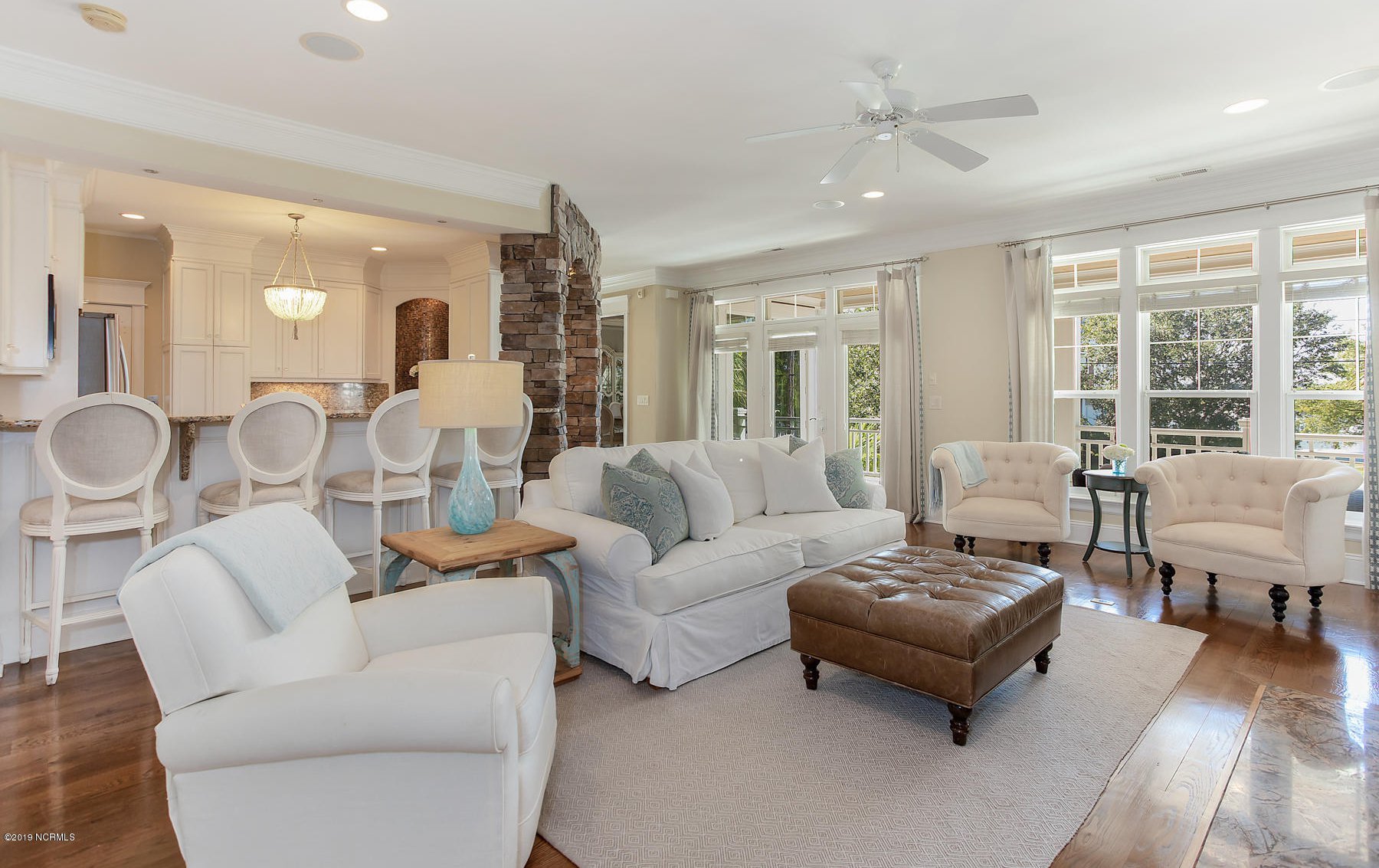 103 Island Dr