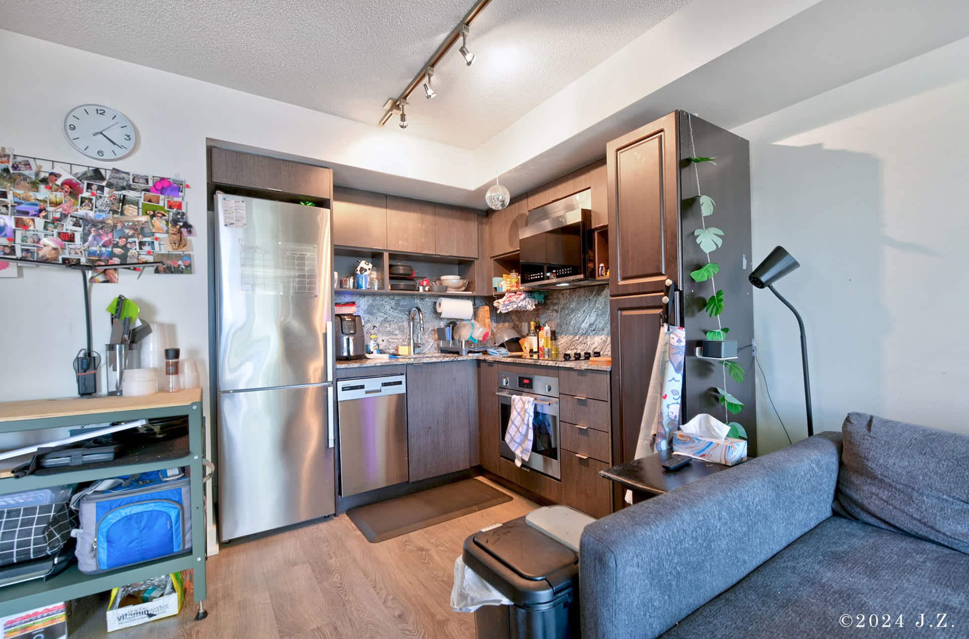 9 Mabelle Ave 517