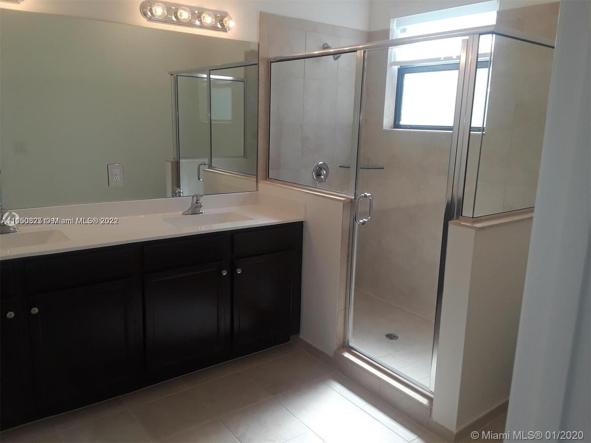 11318 SW 254th Ter