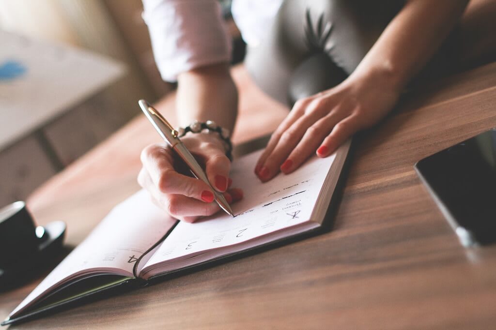 How should I write my board package cover letter?