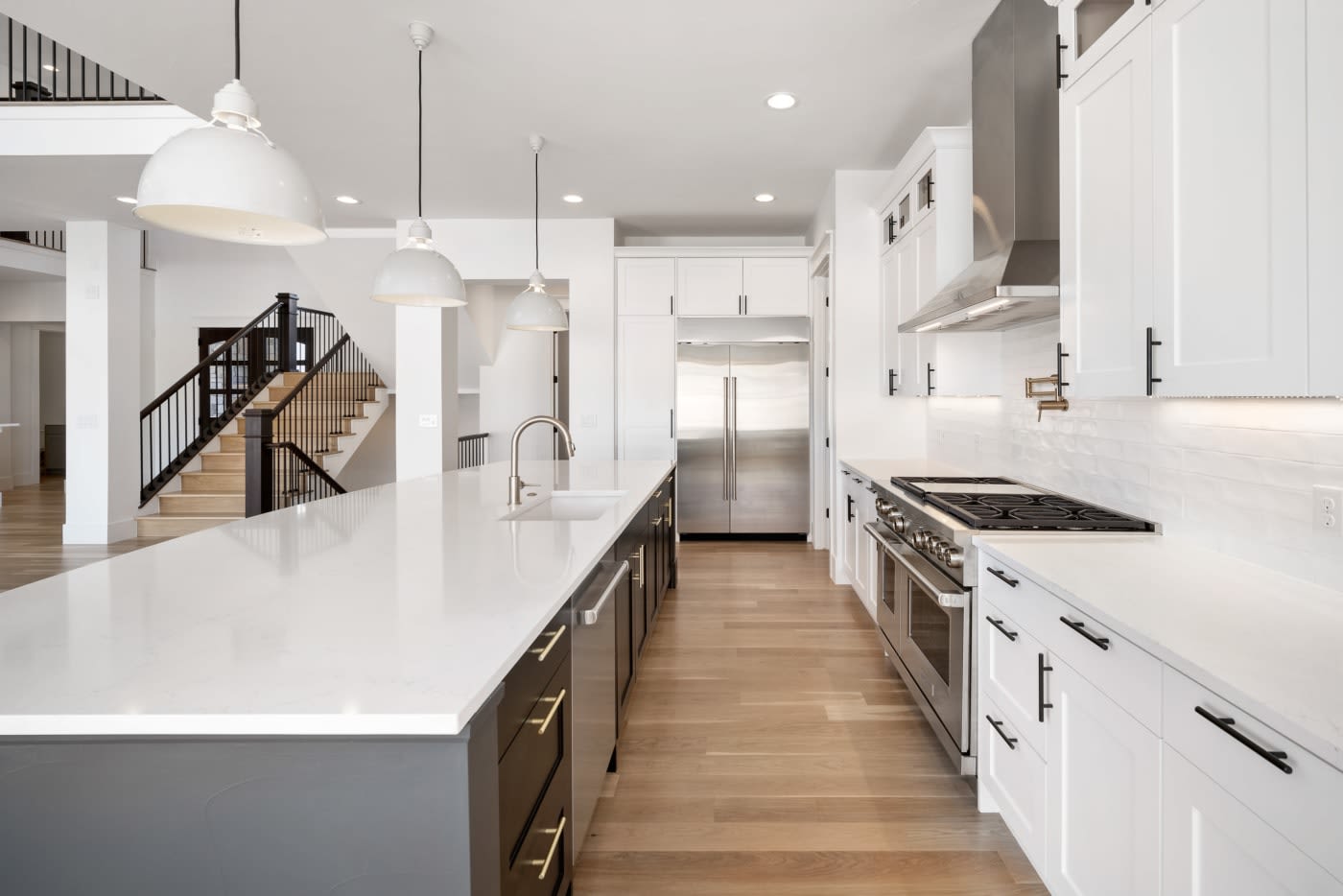 7668  Raphael Lane
