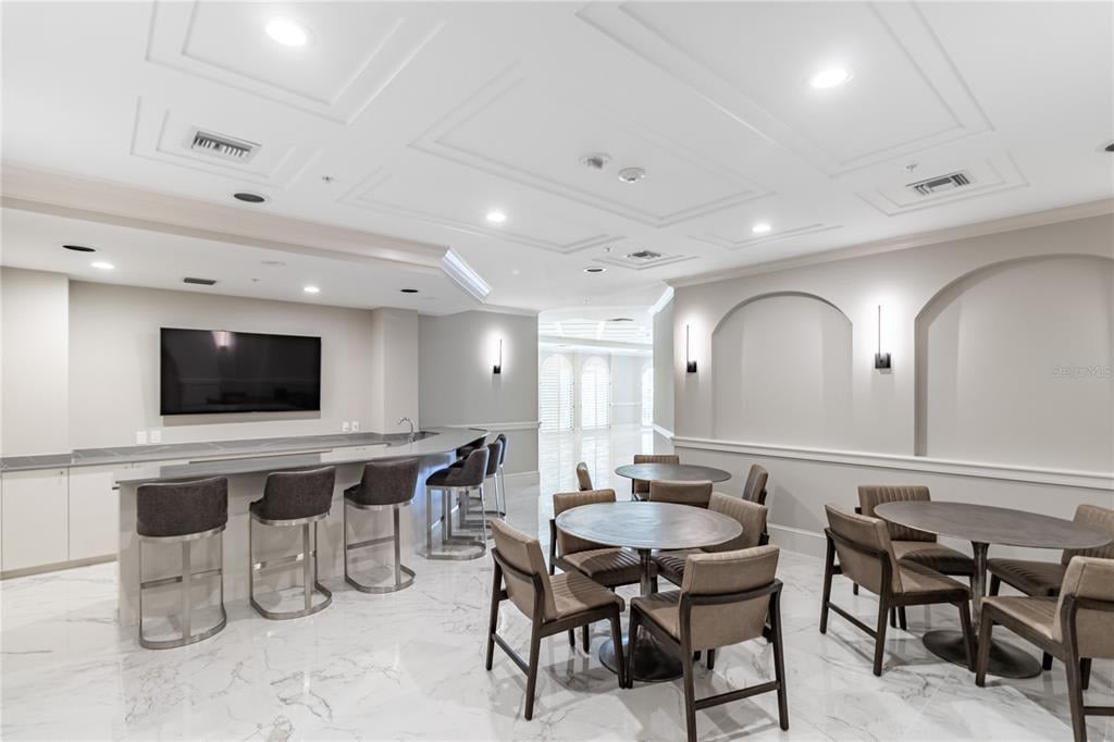 415 L Ambiance Dr, #C504