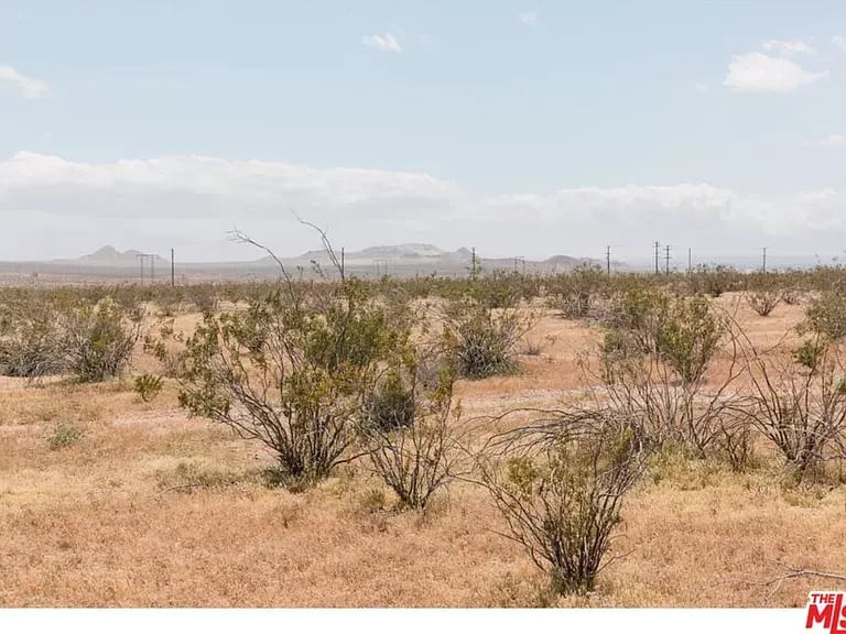 Land for Sale 0 Langley St and Serra Ave, Apple Valley CA