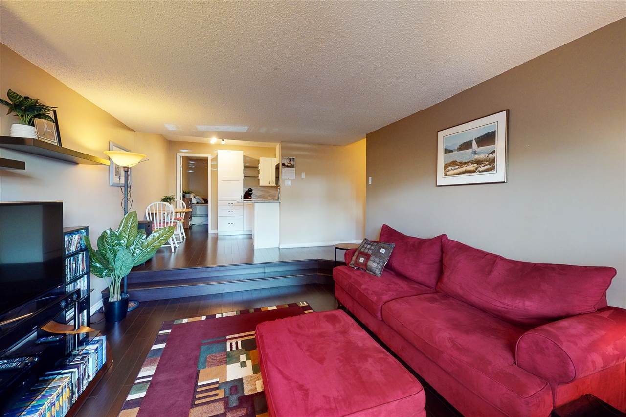 101-1640 W 11th Ave