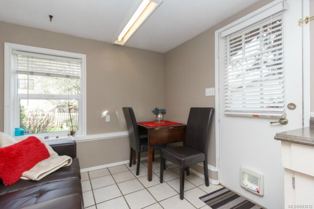 3925 Glanford Ave, Saanich