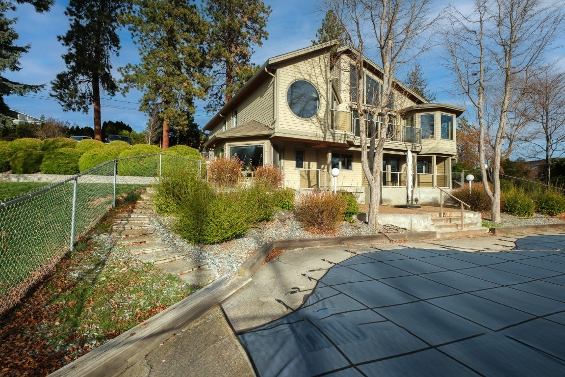 707 Brookfield Ct