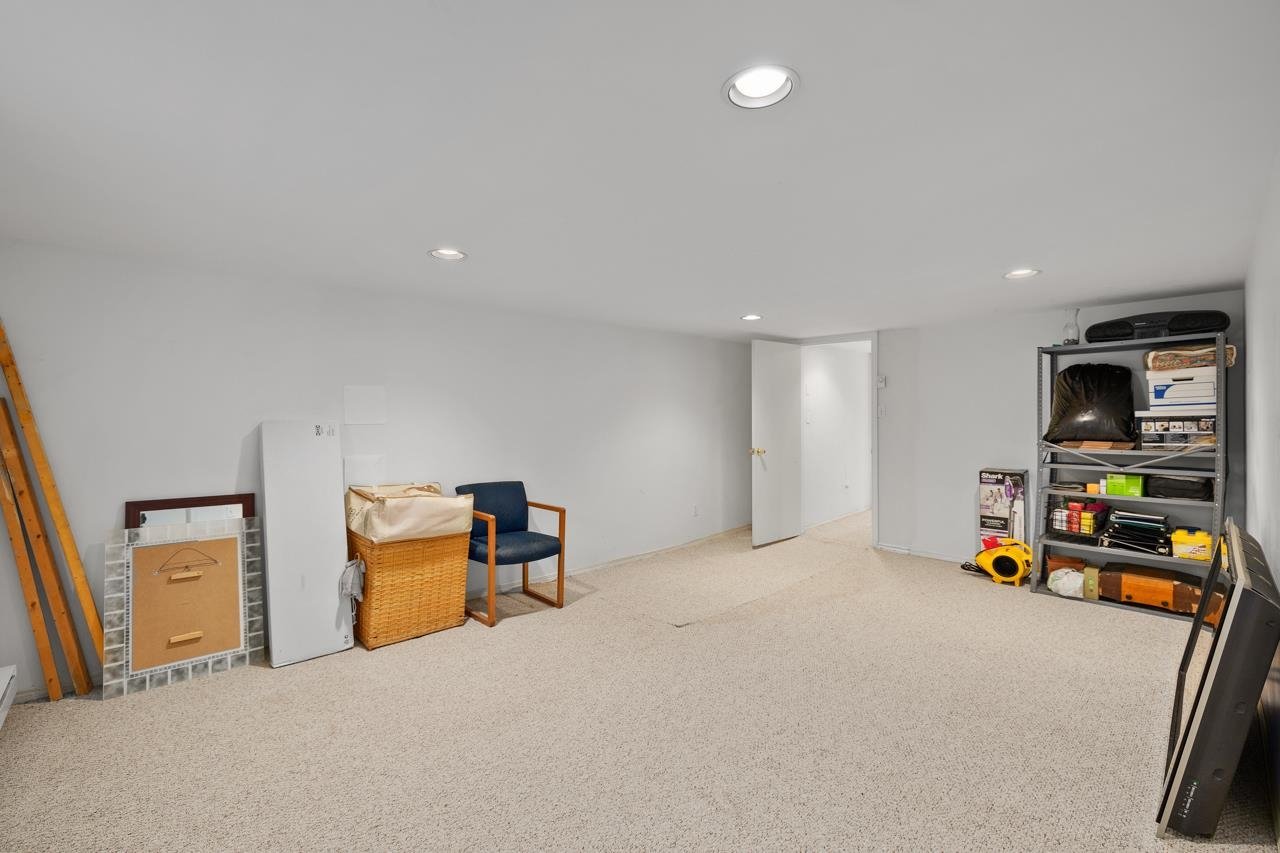 2256 W 18th Ave
