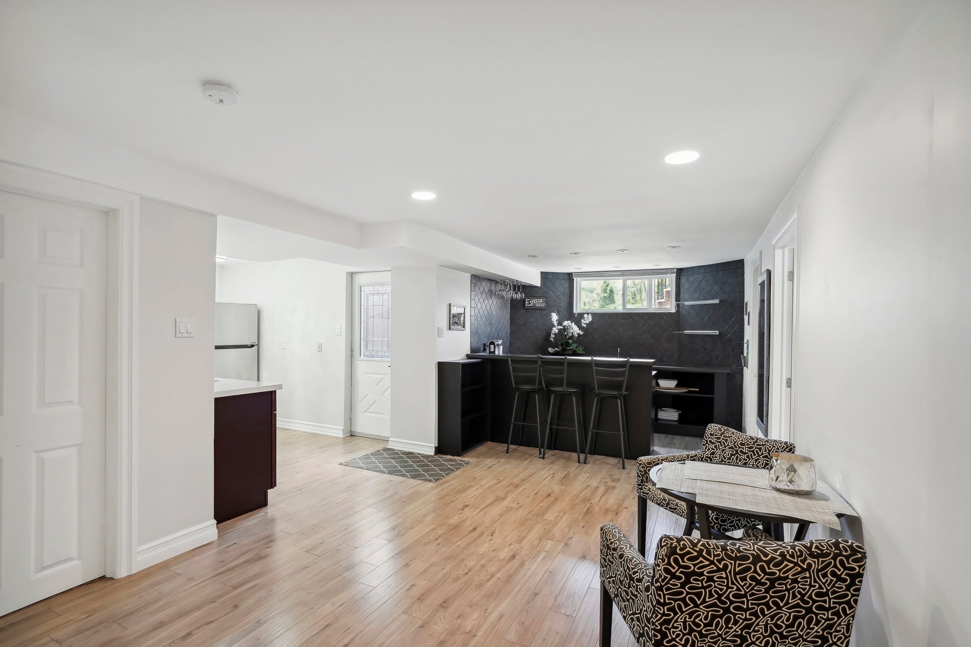 1414 Cawthra Rd