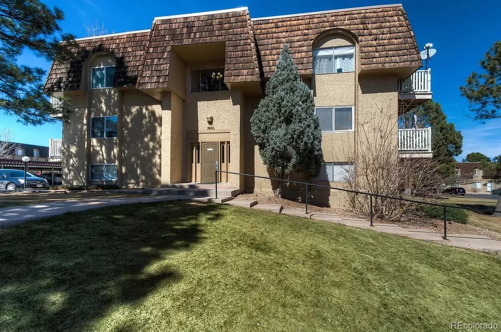 7495 E. Quincy Ave, Unit 105